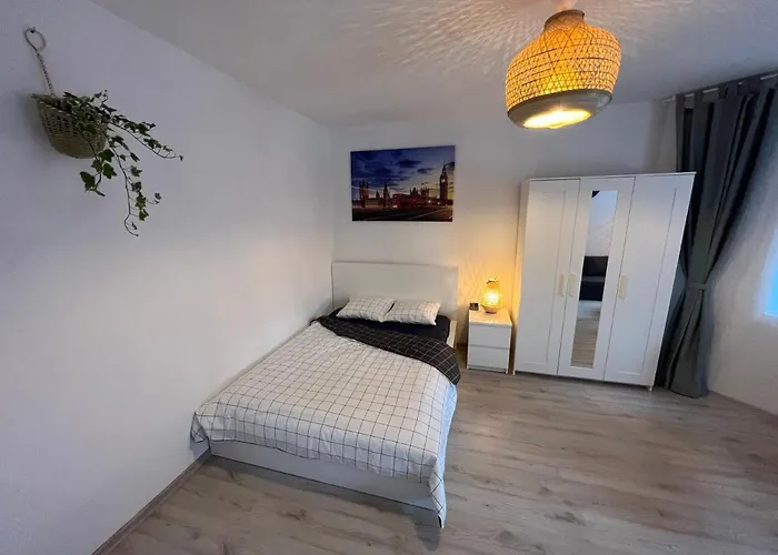 London Apartments - Free Parking
